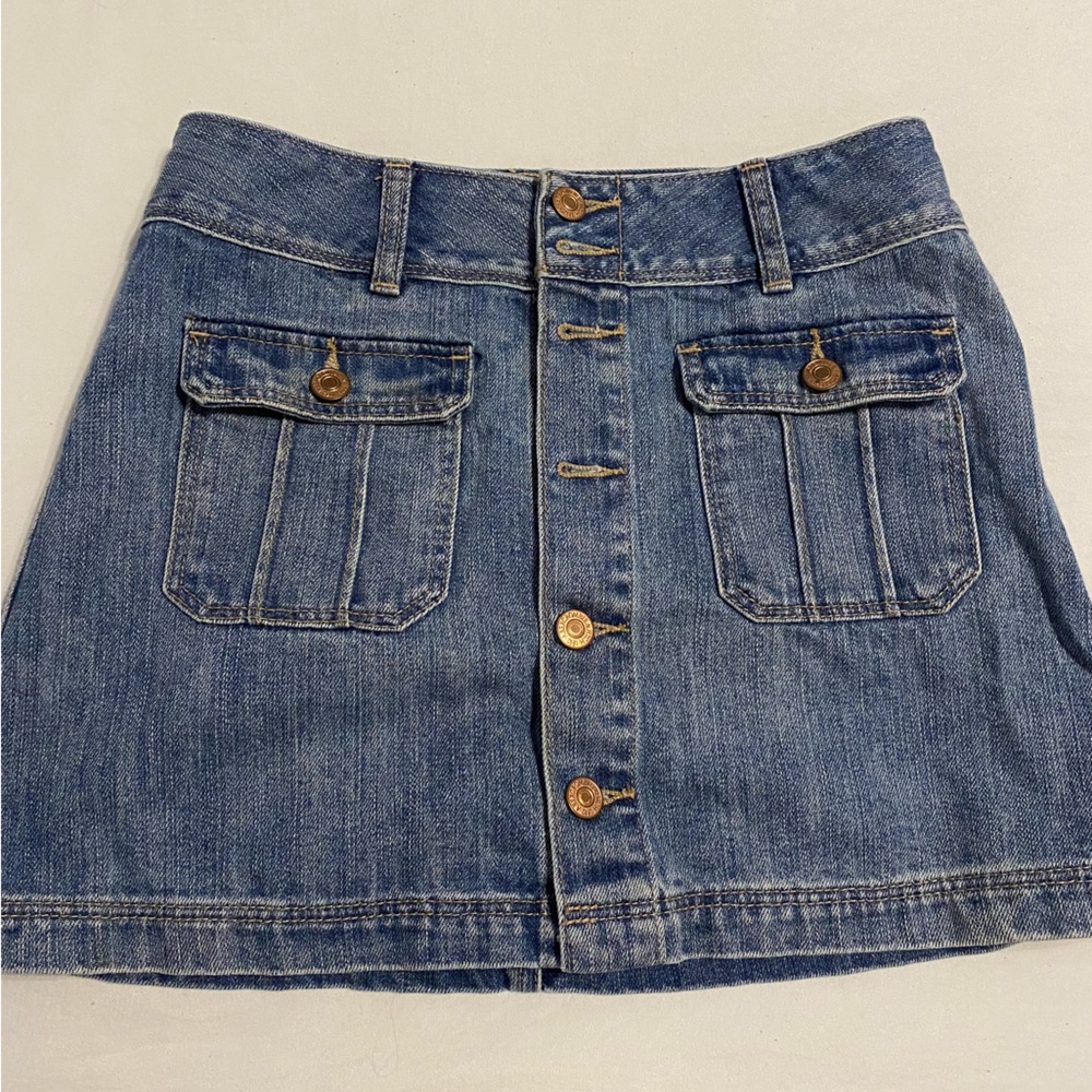 Abercrombie denim skirt!! Super cute and great for fall.
